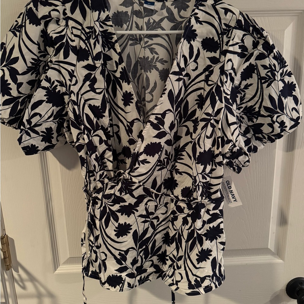 Old Navy Black and White Flutter Sleeve Wrap Blouse